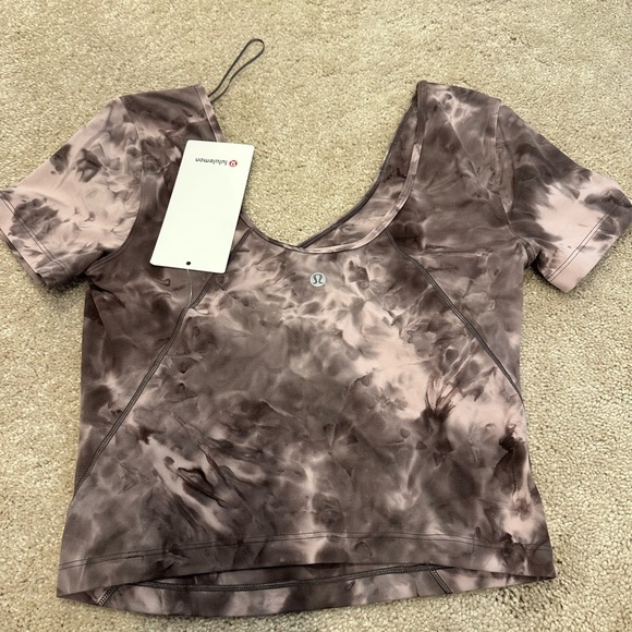 Lululemon Align Tee *Nulu Slim Fit Cropped Length Size 6 DON8 25144 - Picture 5 of 6